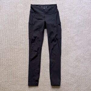 Outdoor Voices Black 7/8 Leggings | Size XS